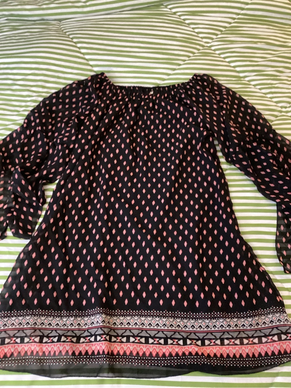 Live 4 Truth Black Tunic with Pink Diamond Print and Border